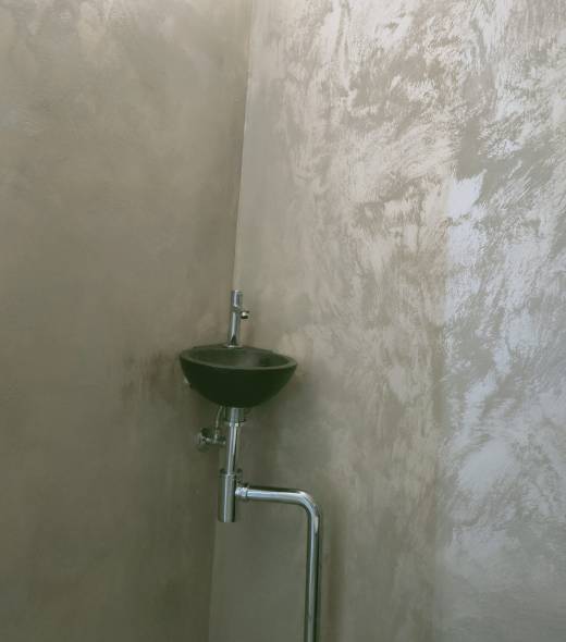 WC toilet met stucwand WC toilet met stucwand